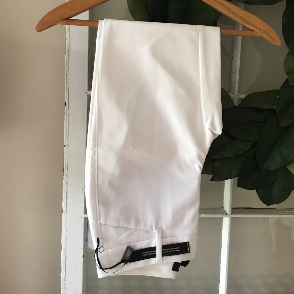 Women’s WHBM Straight Crop Pant